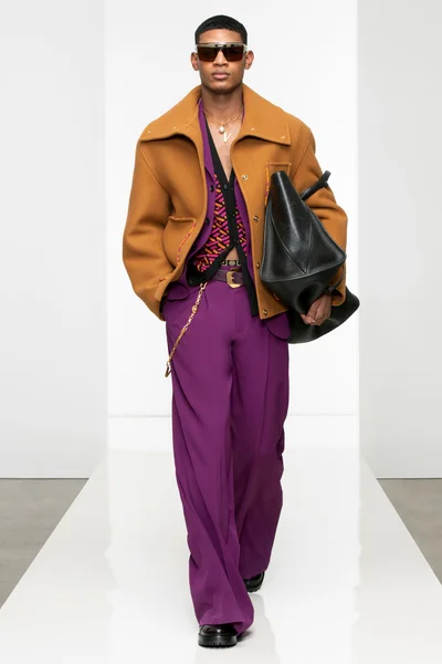 Look 11